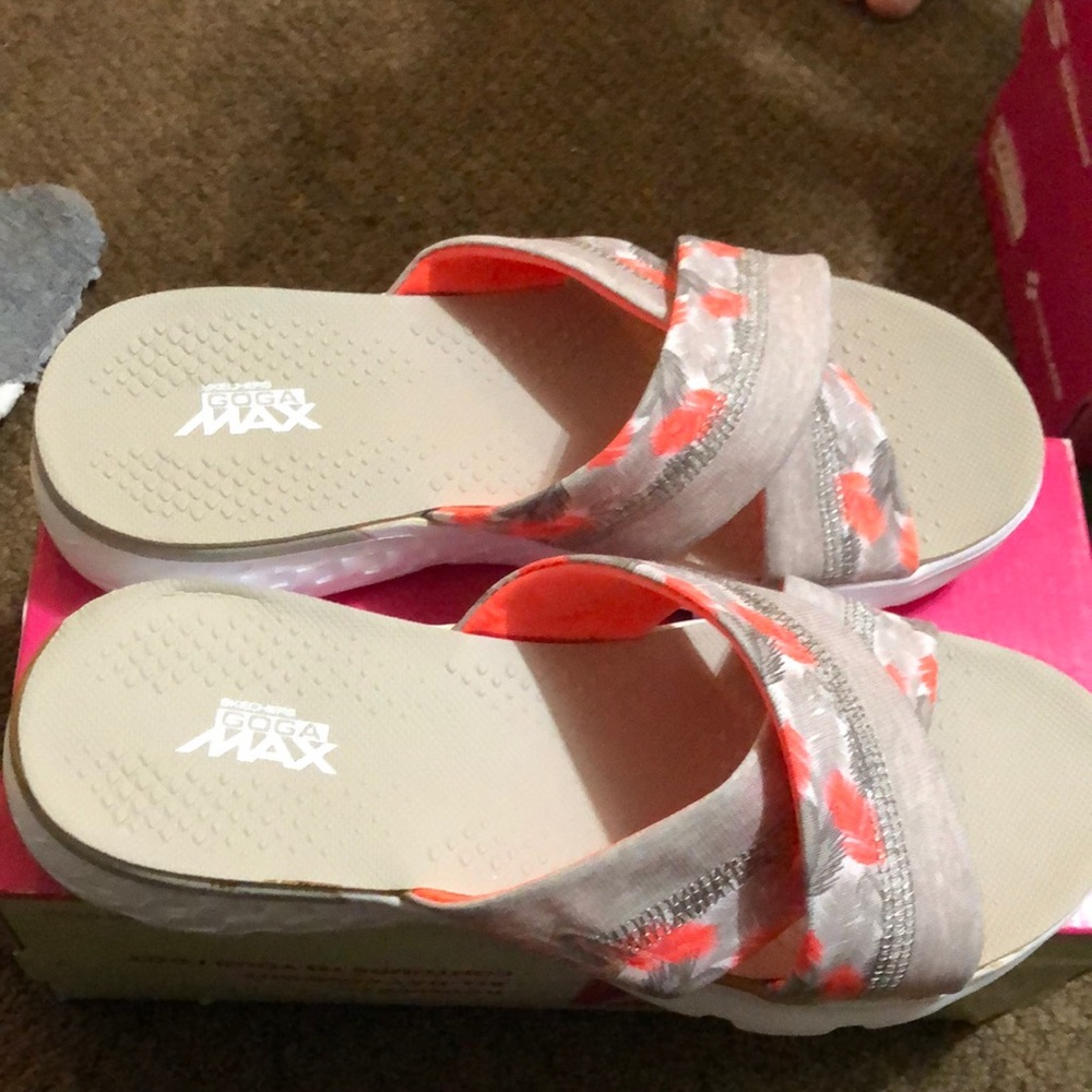 Skechers goga max